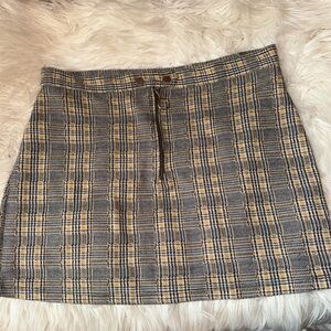 Topshop Plaid Skirt 🐝